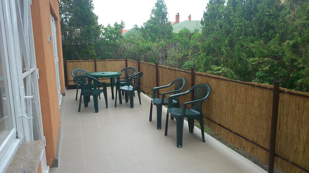 Orchidea Apartman Tata Pokój zdjęcie