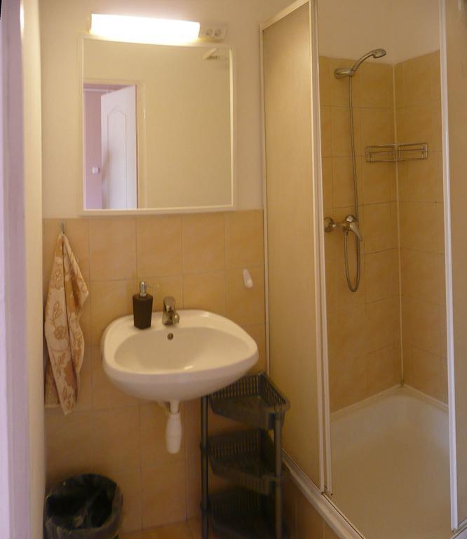 Orchidea Apartman Tata Pokój zdjęcie