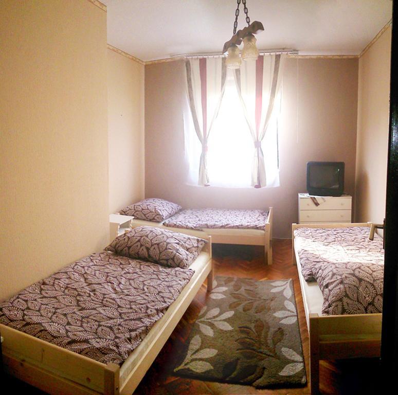 Orchidea Apartman Tata Pokój zdjęcie