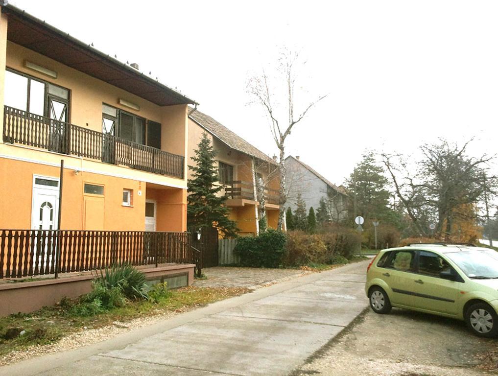 Orchidea Apartman Tata Pokój zdjęcie