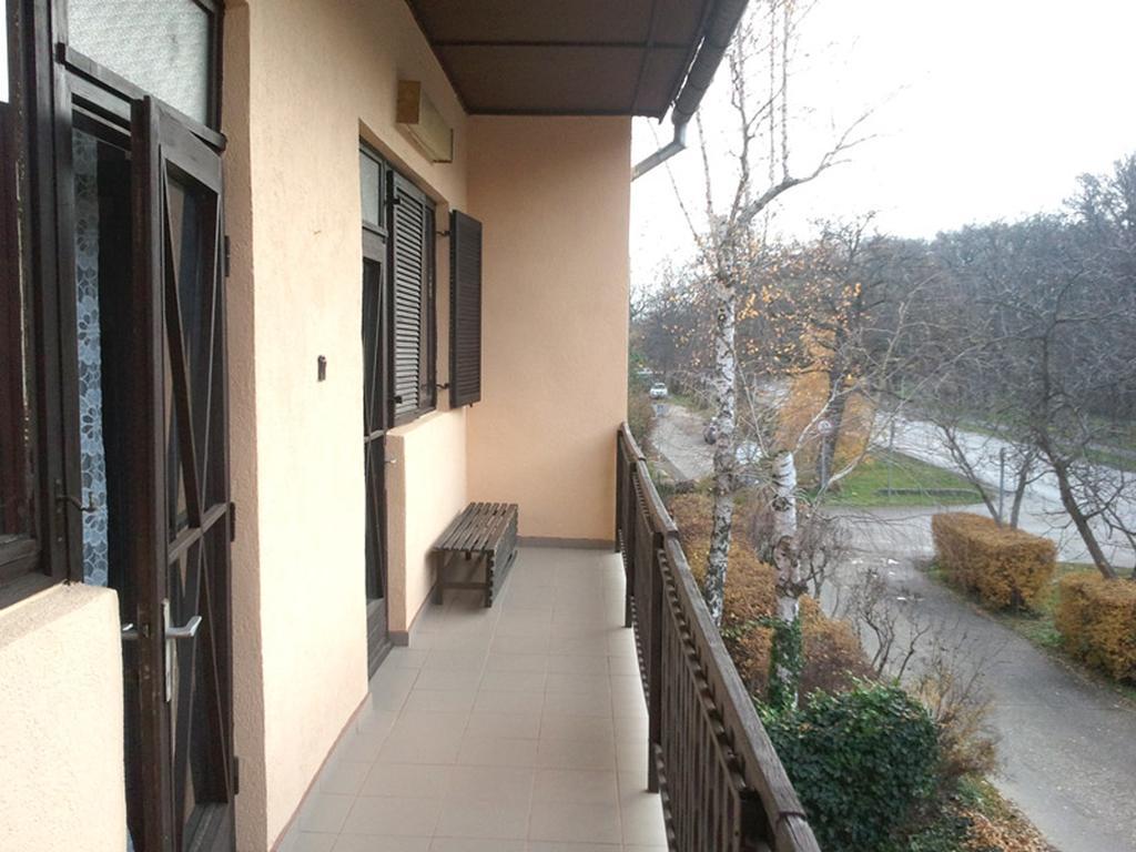 Orchidea Apartman Tata Pokój zdjęcie
